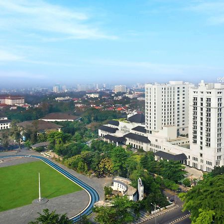 Pullman Bandung Grand Central Екстериор снимка