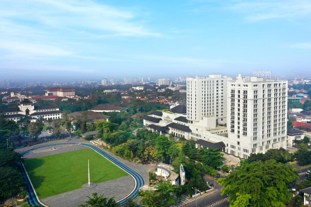 Pullman Bandung Grand Central Екстериор снимка