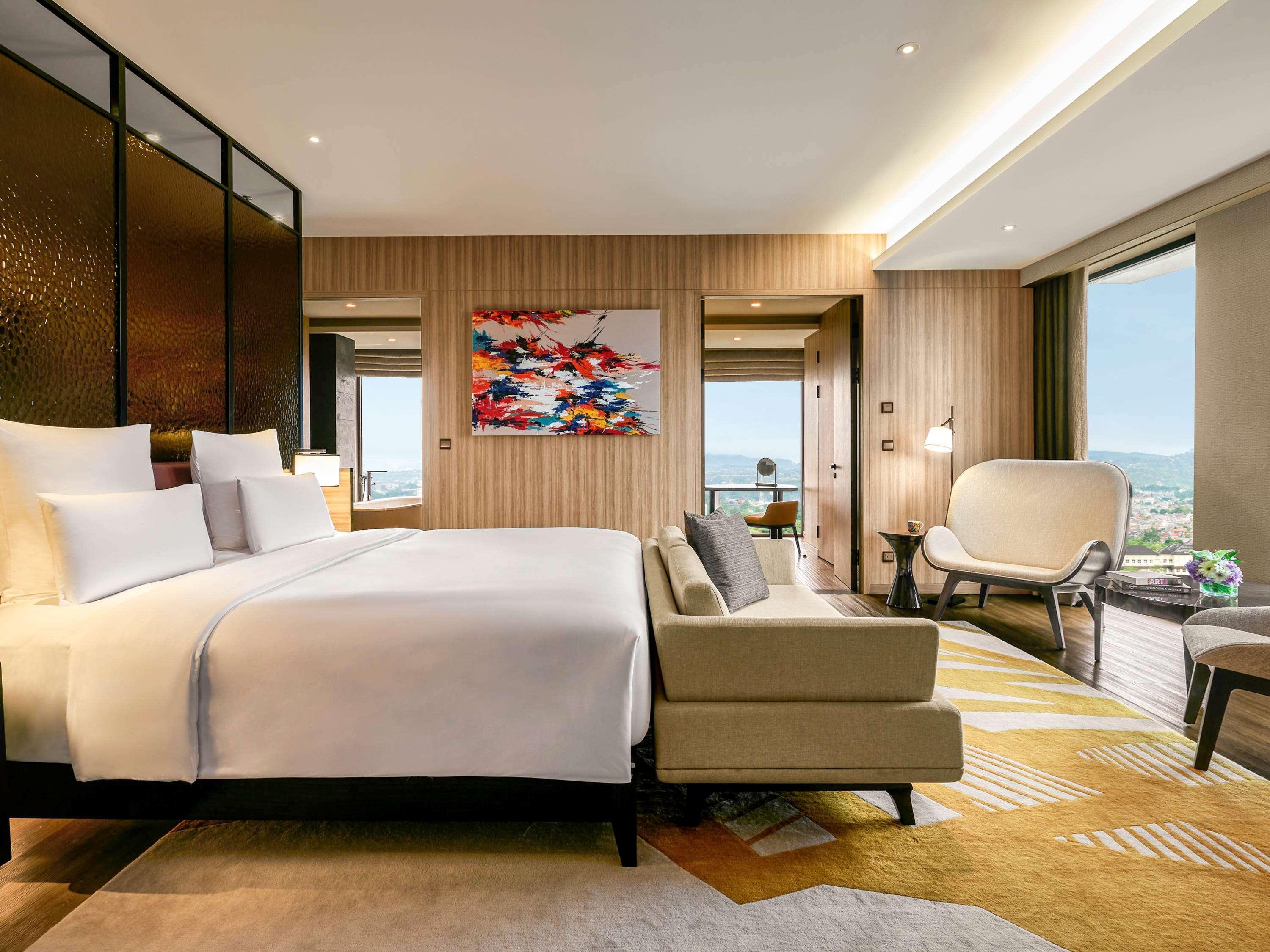 Pullman Bandung Grand Central Екстериор снимка