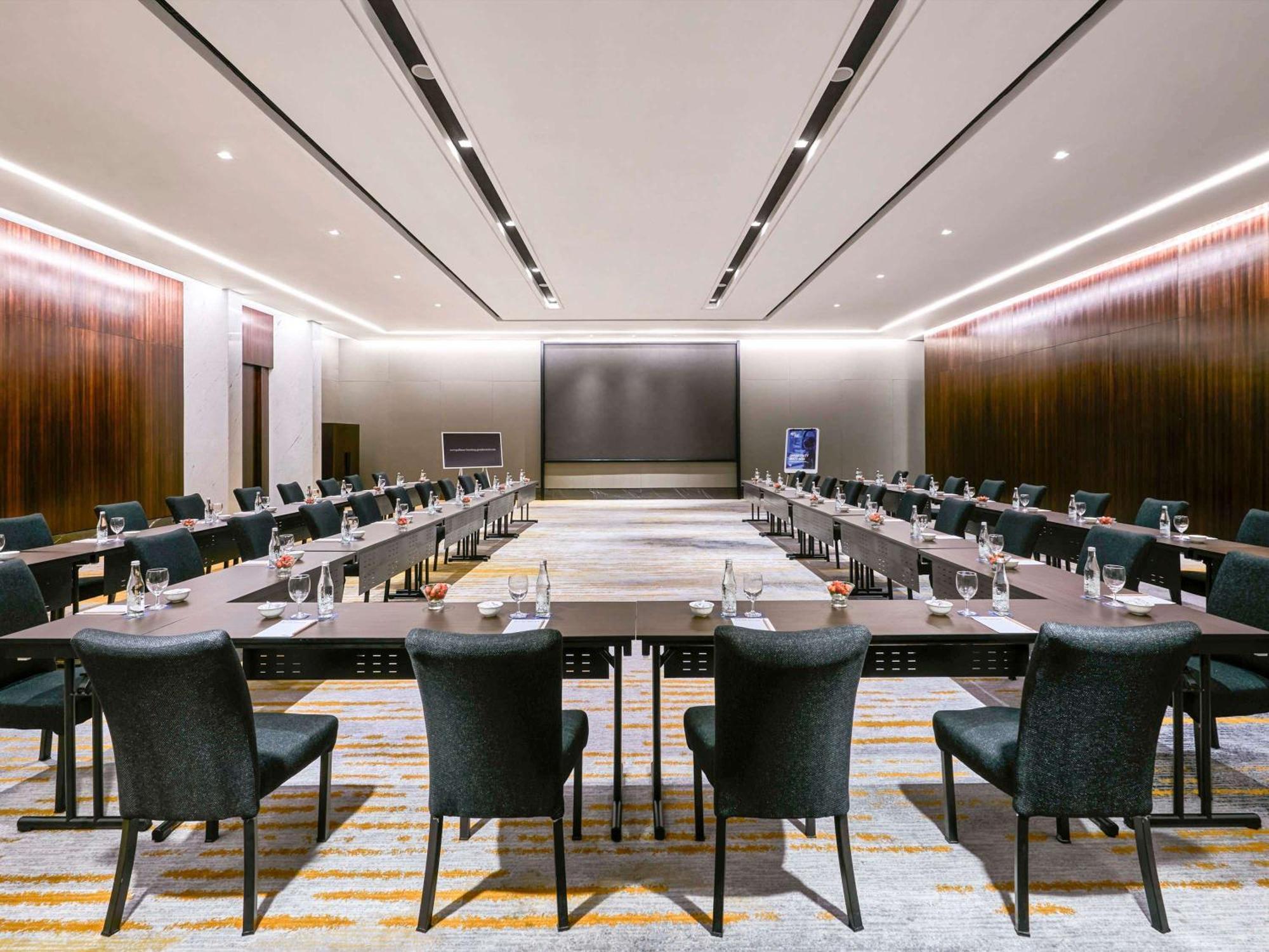 Pullman Bandung Grand Central Екстериор снимка